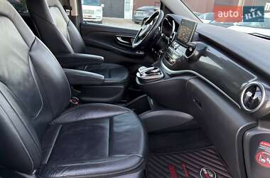 Минивэн Mercedes-Benz V-Class 2017 в 