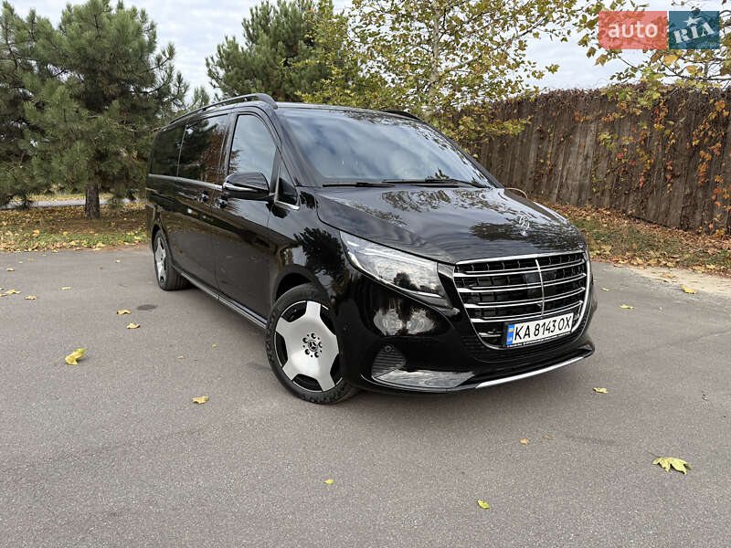 Минивэн Mercedes-Benz V-Class 2025 в Киеве