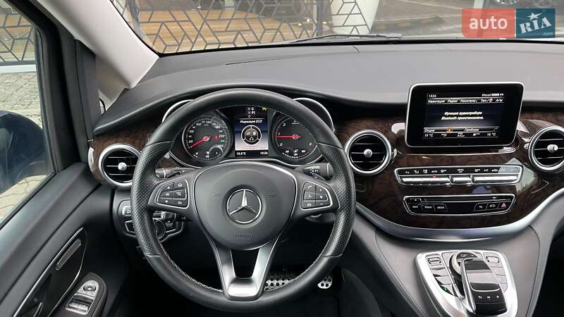 Минивэн Mercedes-Benz V-Class 2018 в Киеве фото 9 Минивэн Mercedes-Benz V-Class 2018 в Киеве