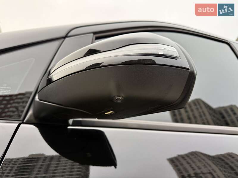 Минивэн Mercedes-Benz V-Class 2021 в Киеве