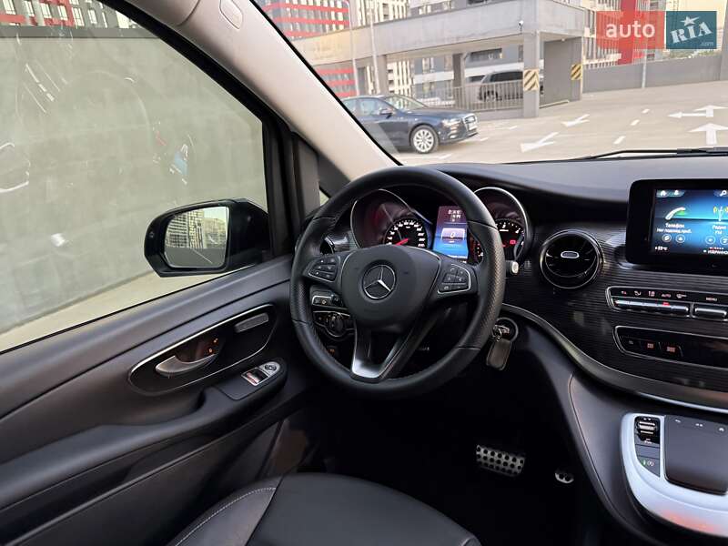 Минивэн Mercedes-Benz V-Class 2021 в Киеве