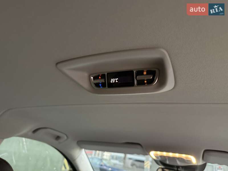 Минивэн Mercedes-Benz V-Class 2021 в Киеве