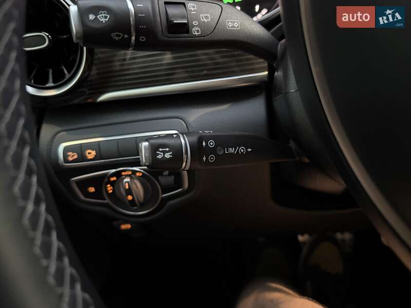 Минивэн Mercedes-Benz V-Class 2021 в Киеве