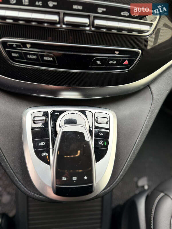 Мінівен Mercedes-Benz V-Class 2016 в Кам'янець-Подільському фото 42 Мінівен Mercedes-Benz V-Class 2016 в Кам'янець-Подільському