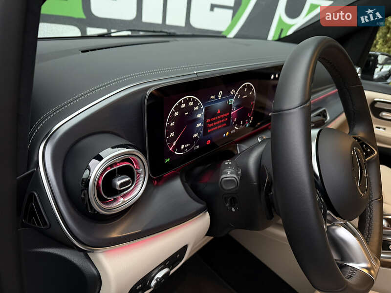 Минивэн Mercedes-Benz V-Class 2025 в Киеве