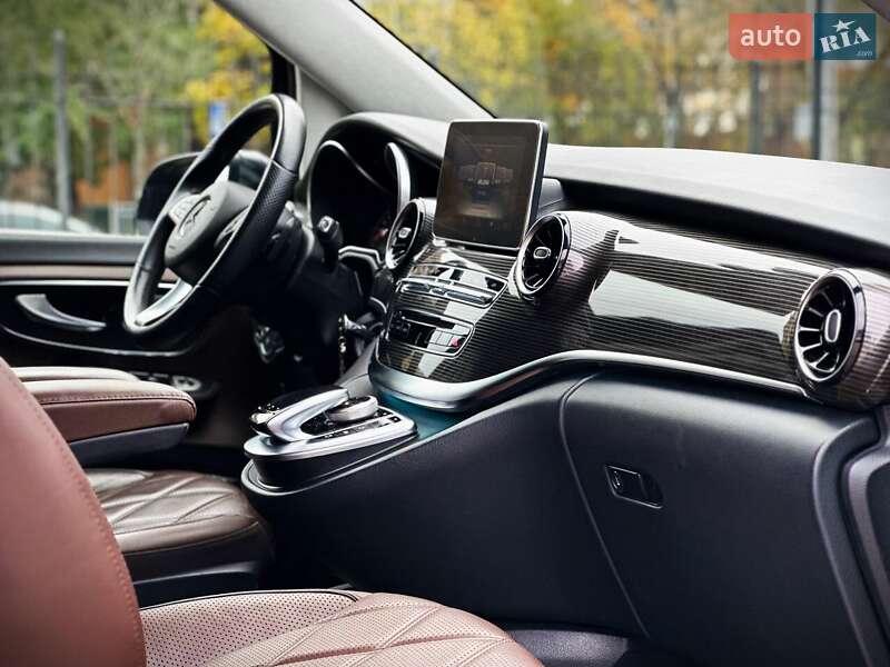 Мінівен Mercedes-Benz V-Class 2019 в Києві фото 38 Мінівен Mercedes-Benz V-Class 2019 в Києві