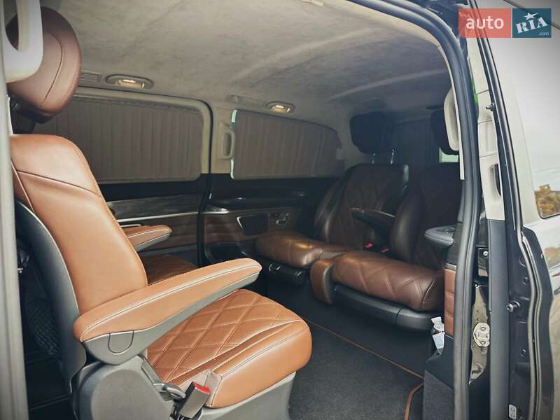 Мінівен Mercedes-Benz V-Class 2019 в Києві фото 45 Мінівен Mercedes-Benz V-Class 2019 в Києві