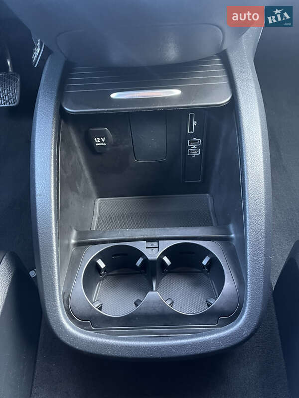 Мінівен Mercedes-Benz V-Class 2016 в Чернівцях фото 25 Мінівен Mercedes-Benz V-Class 2016 в Чернівцях