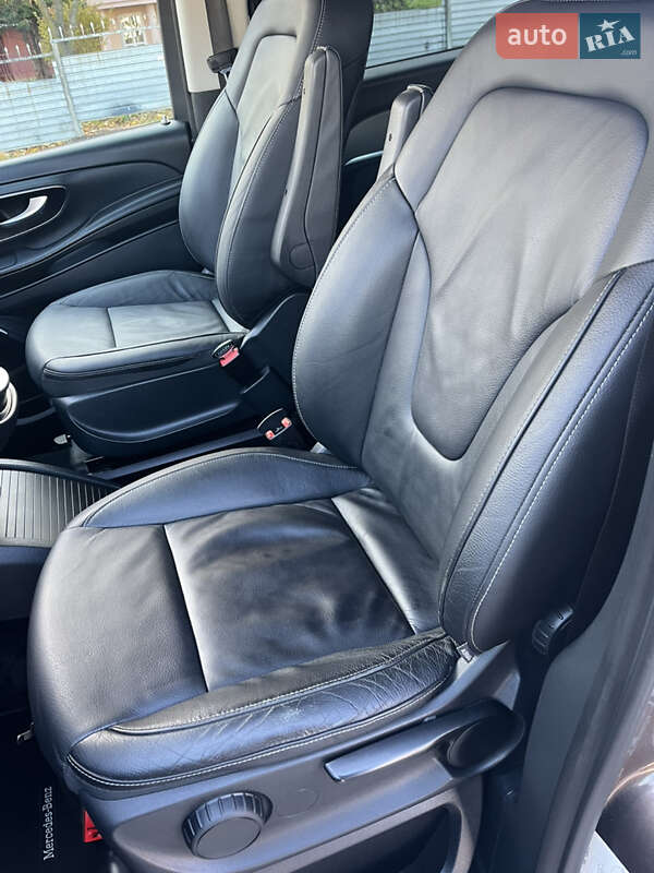 Мінівен Mercedes-Benz V-Class 2016 в Чернівцях фото 37 Мінівен Mercedes-Benz V-Class 2016 в Чернівцях