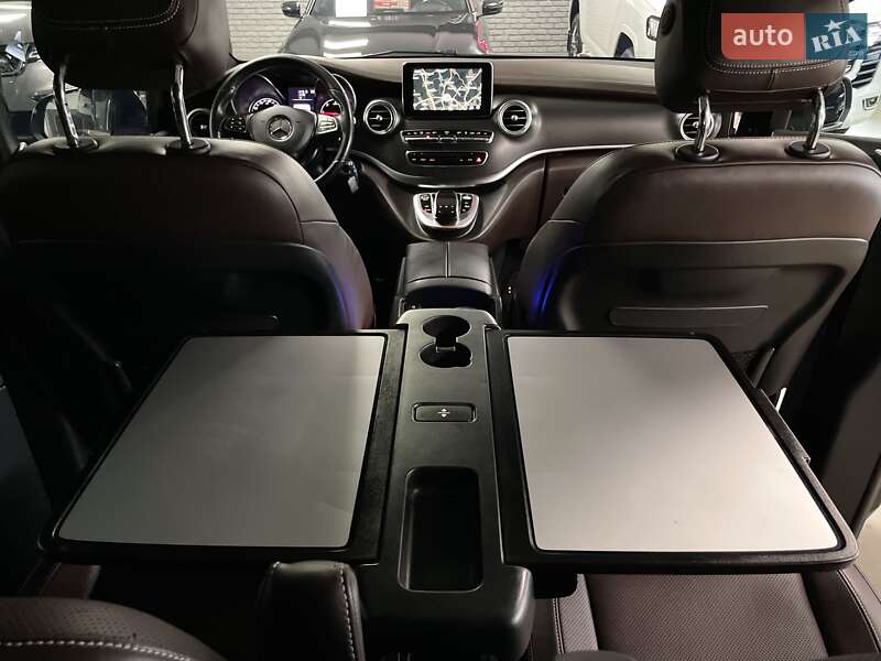 Мінівен Mercedes-Benz V-Class 2016 в Львові фото 51 Мінівен Mercedes-Benz V-Class 2016 в Львові