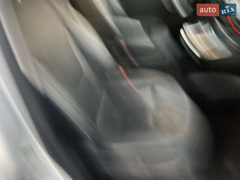 Минивэн Mercedes-Benz V-Class 2016 в Дунаевцах фото 27 Минивэн Mercedes-Benz V-Class 2016 в Дунаевцах