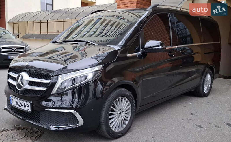 Минивэн Mercedes-Benz V-Class 2020 в Киеве