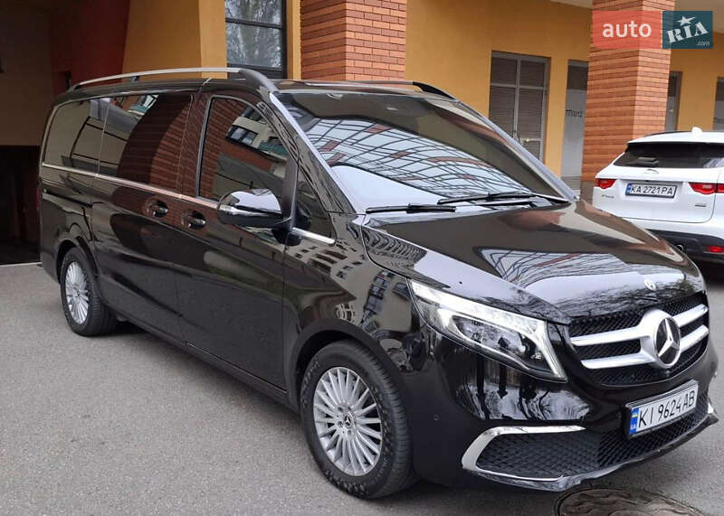 Минивэн Mercedes-Benz V-Class 2020 в Киеве