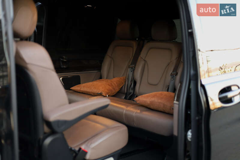 Минивэн Mercedes-Benz V-Class 2021 в Киеве