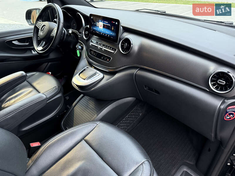 Мінівен Mercedes-Benz V-Class 2021 в Луцьку