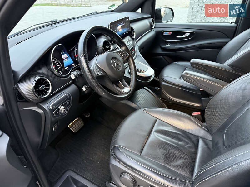 Мінівен Mercedes-Benz V-Class 2021 в Луцьку