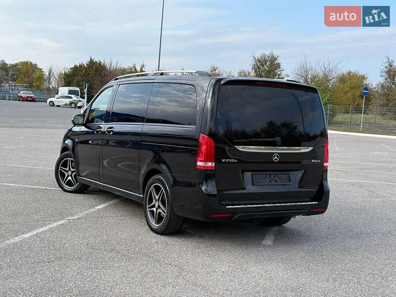 Минивэн Mercedes-Benz V-Class 2017 в Днепре фото 3 Минивэн Mercedes-Benz V-Class 2017 в Днепре