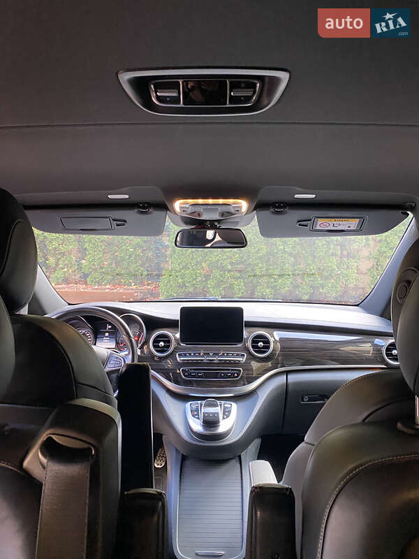 Минивэн Mercedes-Benz V-Class 2015 в Киеве