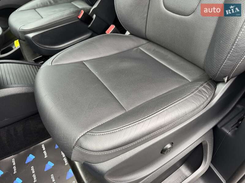 Мінівен Mercedes-Benz V-Class 2021 в Рівному