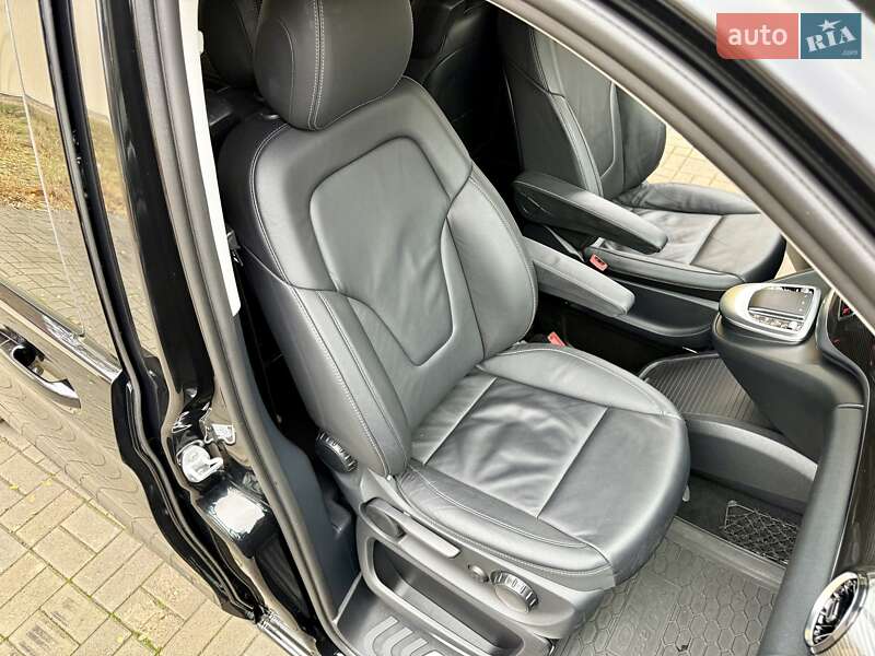 Минивэн Mercedes-Benz V-Class 2020 в Днепре фото 31 Минивэн Mercedes-Benz V-Class 2020 в Днепре