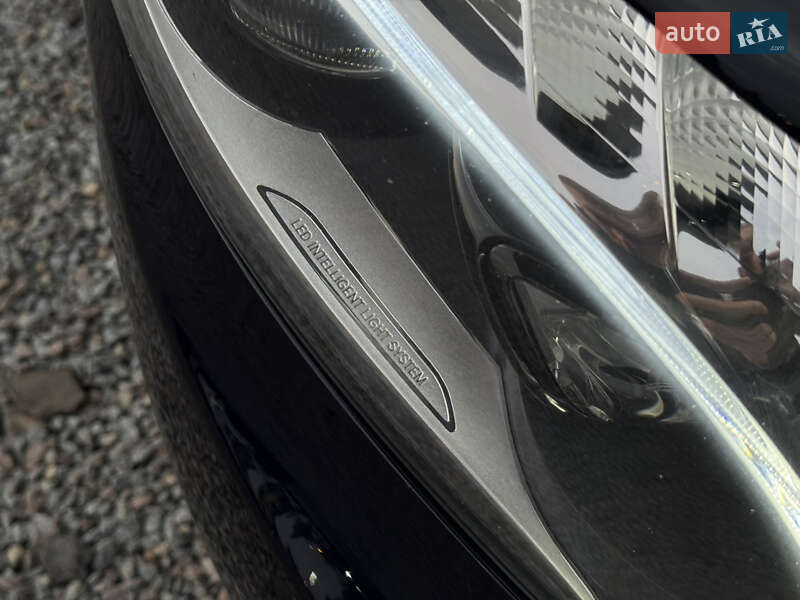 Мінівен Mercedes-Benz V-Class 2016 в Луцьку