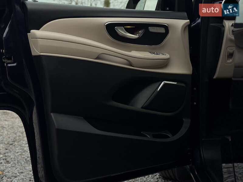 Мінівен Mercedes-Benz V-Class 2016 в Луцьку