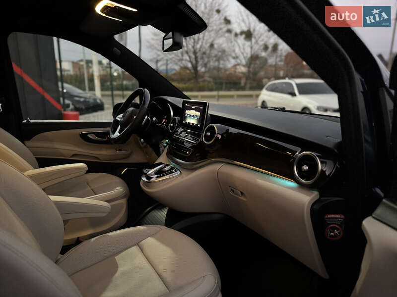 Мінівен Mercedes-Benz V-Class 2016 в Луцьку