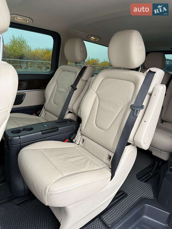 Минивэн Mercedes-Benz V-Class 2015 в Киеве