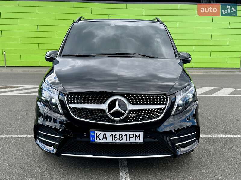 Минивэн Mercedes-Benz V-Class 2023 в Киеве фото 6 Минивэн Mercedes-Benz V-Class 2023 в Киеве