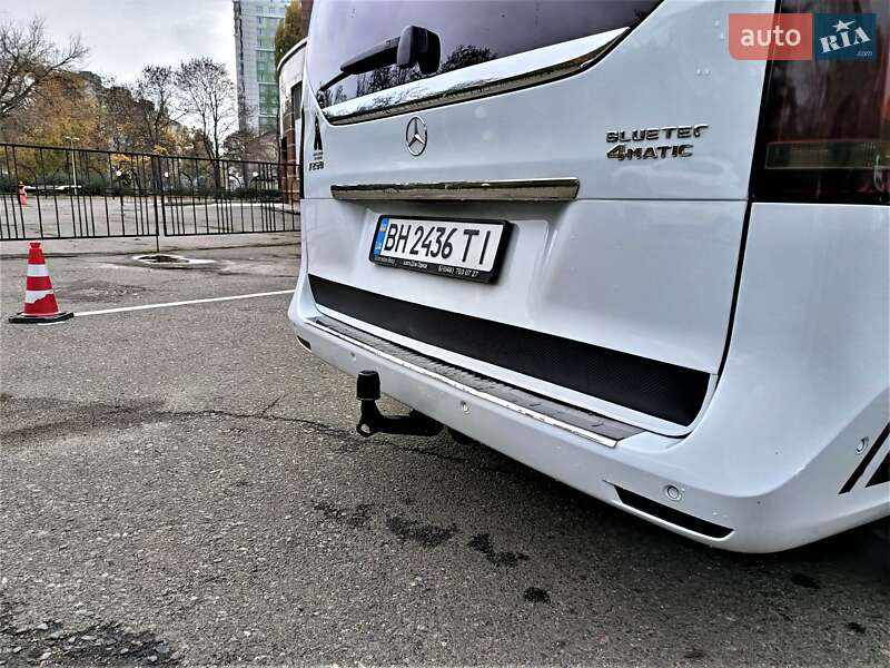 Мінівен Mercedes-Benz V-Class 2015 в Одесі