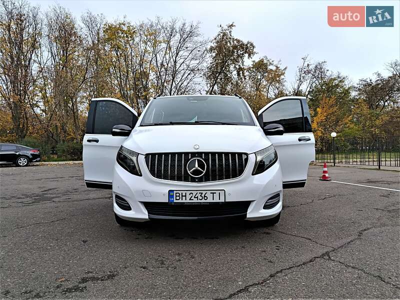 Мінівен Mercedes-Benz V-Class 2015 в Одесі