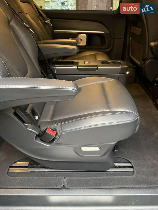 Минивэн Mercedes-Benz V-Class 2024 в Киеве