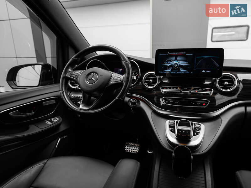 Минивэн Mercedes-Benz V-Class 2016 в Киеве фото 37 Минивэн Mercedes-Benz V-Class 2016 в Киеве