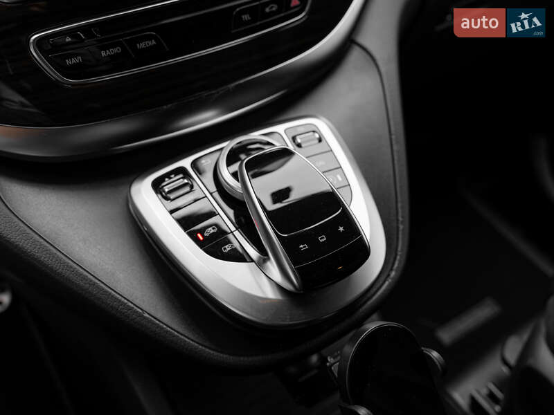 Минивэн Mercedes-Benz V-Class 2016 в Киеве фото 50 Минивэн Mercedes-Benz V-Class 2016 в Киеве