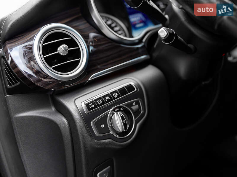 Минивэн Mercedes-Benz V-Class 2016 в Киеве фото 55 Минивэн Mercedes-Benz V-Class 2016 в Киеве
