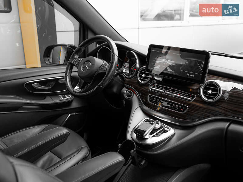 Минивэн Mercedes-Benz V-Class 2016 в Киеве фото 60 Минивэн Mercedes-Benz V-Class 2016 в Киеве