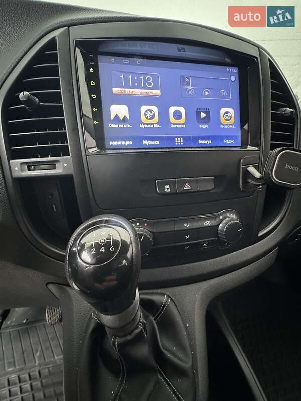 Мінівен Mercedes-Benz V-Class 2015 в Києві