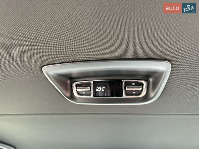 Минивэн Mercedes-Benz V-Class 2021 в Днепре