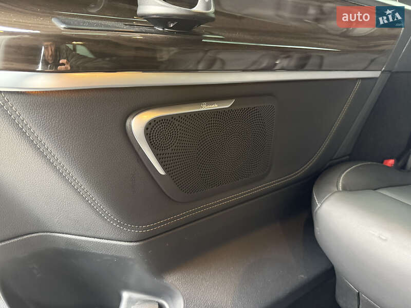 Минивэн Mercedes-Benz V-Class 2021 в Днепре