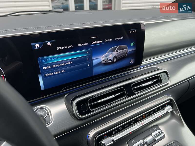 Минивэн Mercedes-Benz V-Class 2024 в Киеве