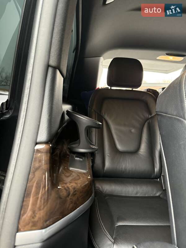 Мінівен Mercedes-Benz V-Class 2017 в Дніпрі фото 21 Мінівен Mercedes-Benz V-Class 2017 в Дніпрі