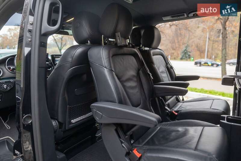 Минивэн Mercedes-Benz V-Class 2015 в Киеве