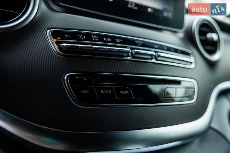 Минивэн Mercedes-Benz V-Class 2015 в Киеве