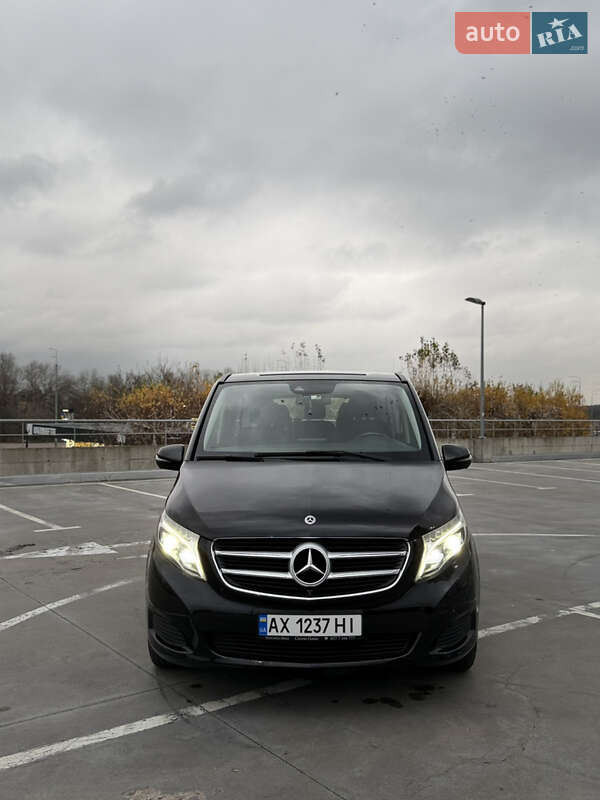 Минивэн Mercedes-Benz V-Class 2018 в Киеве фото 9 Минивэн Mercedes-Benz V-Class 2018 в Киеве