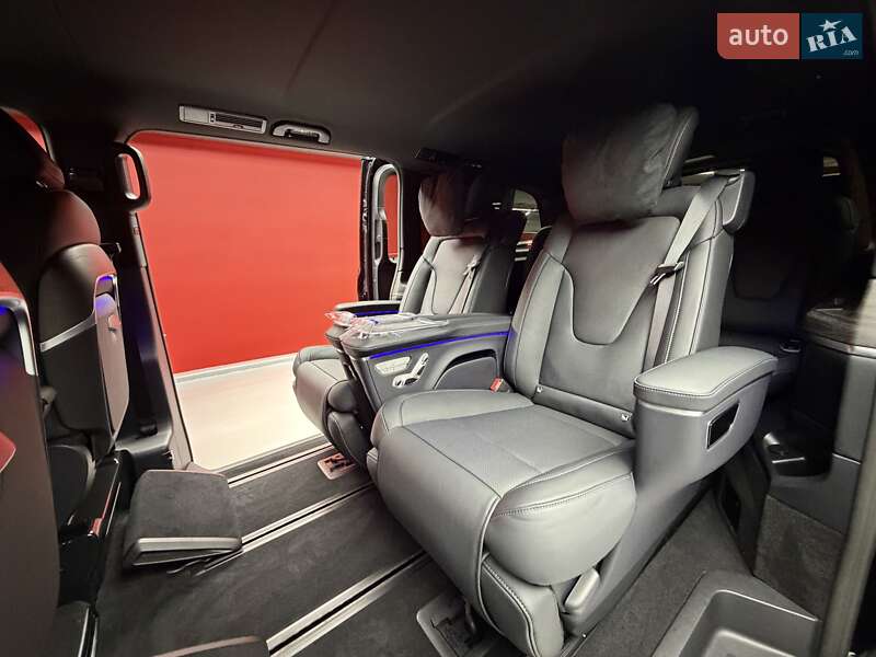 Минивэн Mercedes-Benz V-Class 2025 в Киеве
