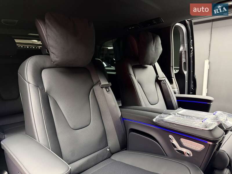 Минивэн Mercedes-Benz V-Class 2025 в Киеве