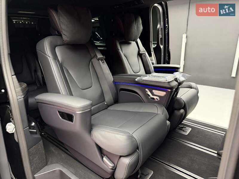 Минивэн Mercedes-Benz V-Class 2025 в Киеве