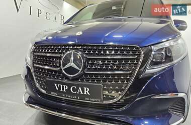 Минивэн Mercedes-Benz V-Class 2022 в Киеве