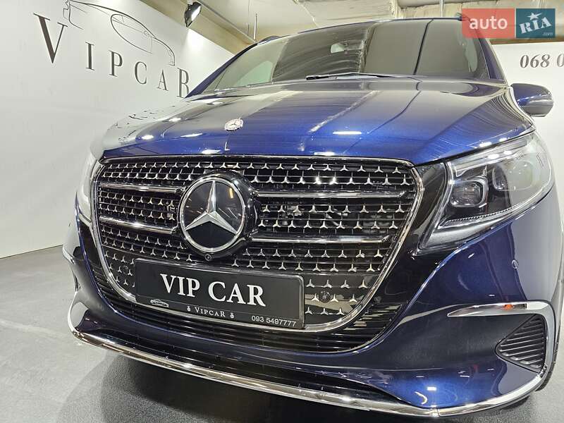 Мінівен Mercedes-Benz V-Class 2022 в Києві