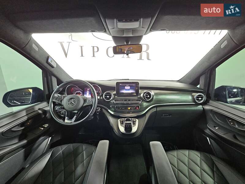 Мінівен Mercedes-Benz V-Class 2022 в Києві